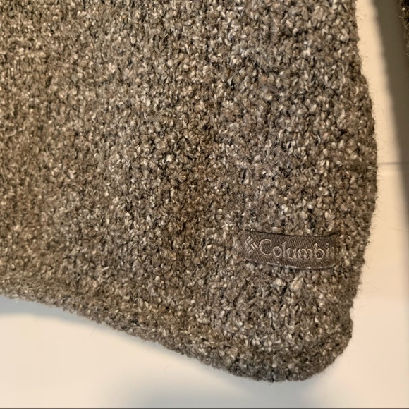 Columbia | V-Neck Sweater - Picture 10 of 15